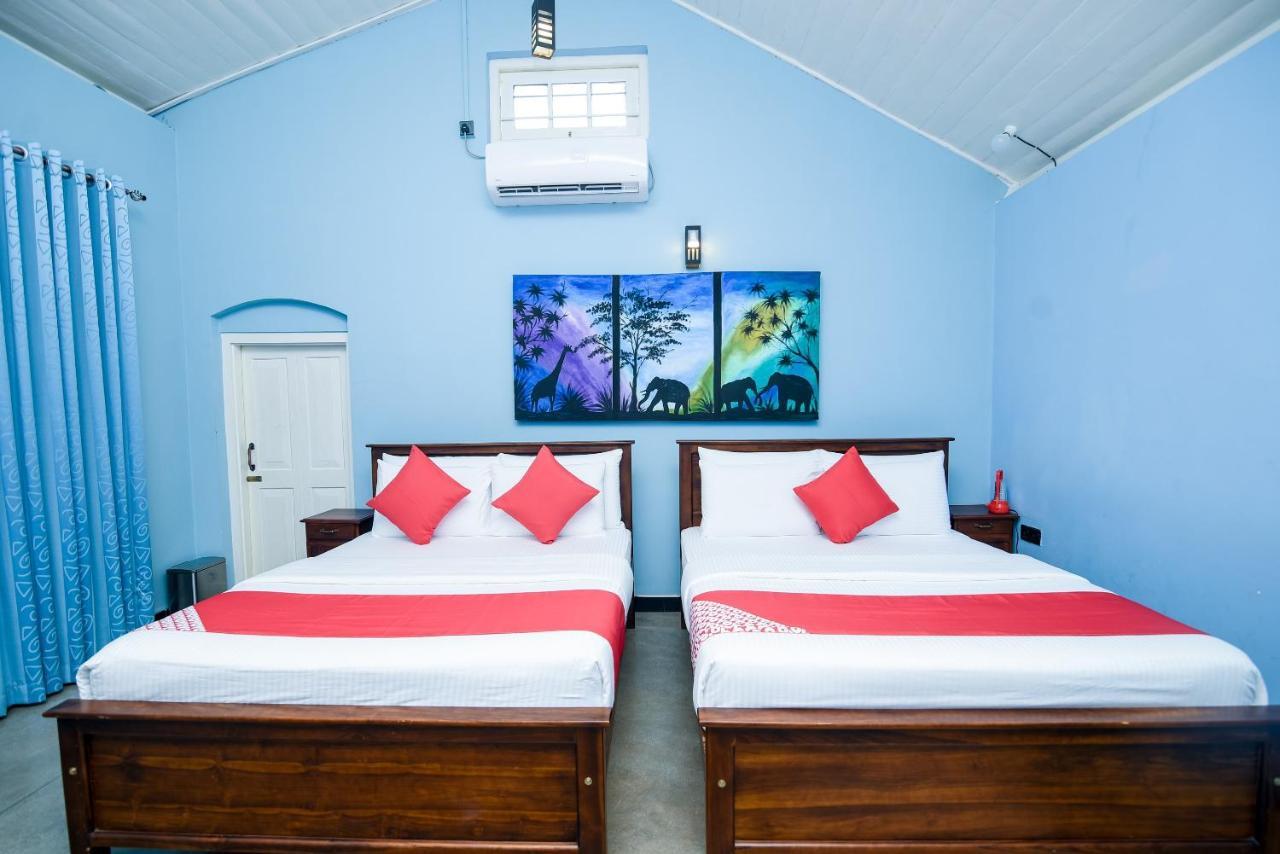 Man Mountain Villa Matale Eksteriør billede